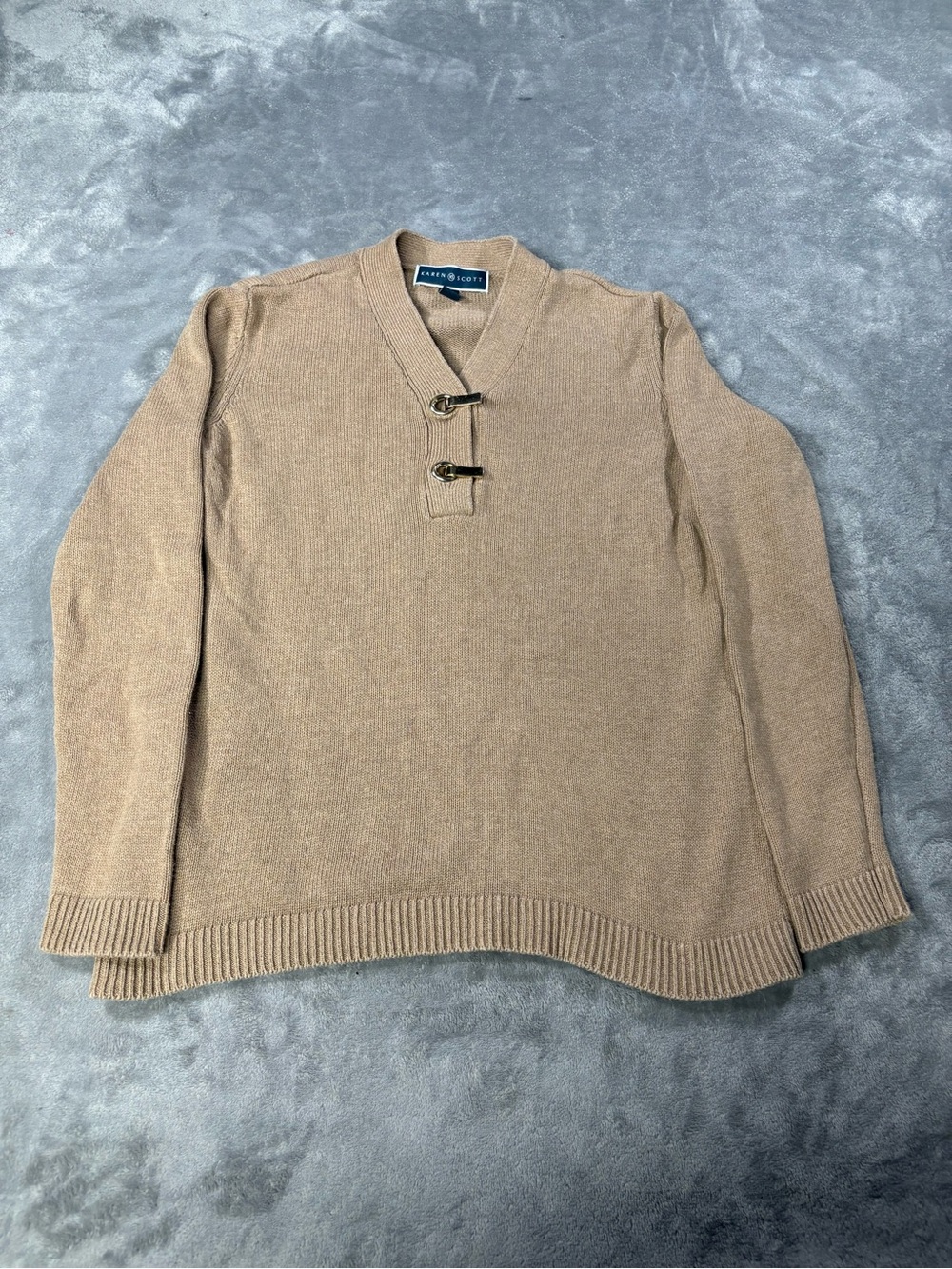 Karen Scott Men’s Tan V-Neck Toggle Sweater